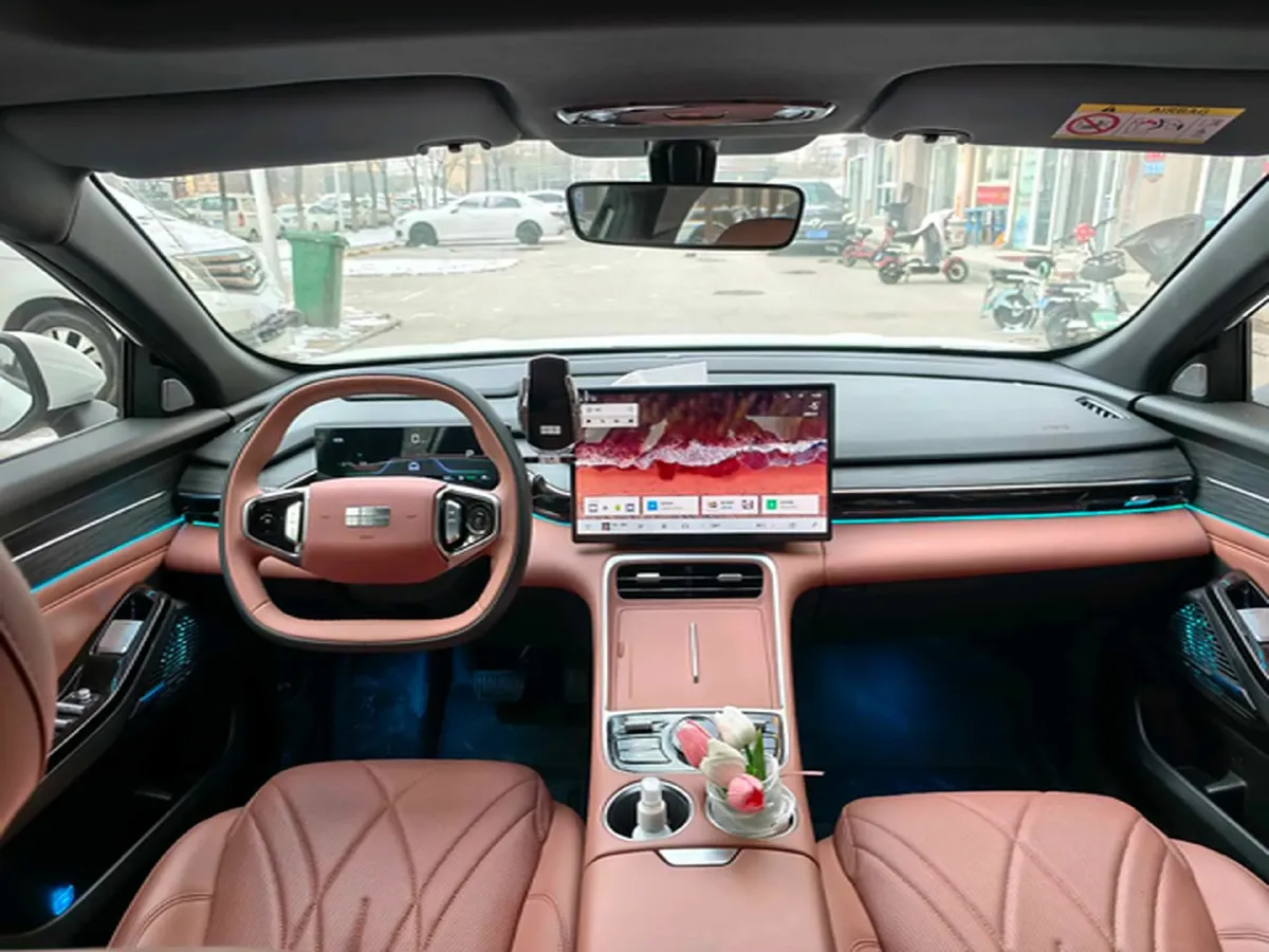 2025 Geely Galaxy L6 1.5L 112HP L4 1DHT PHEV 19.09KWH,autocango,china used car exporter,china ev exporter,chinese used car exporter,chinese used ev exporter