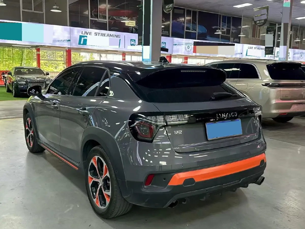 2018 Toyota C-HR 2.0L 171HP L4 CVT,autocango,china used car exporter,china ev exporter,chinese used car exporter,chinese used ev exporter