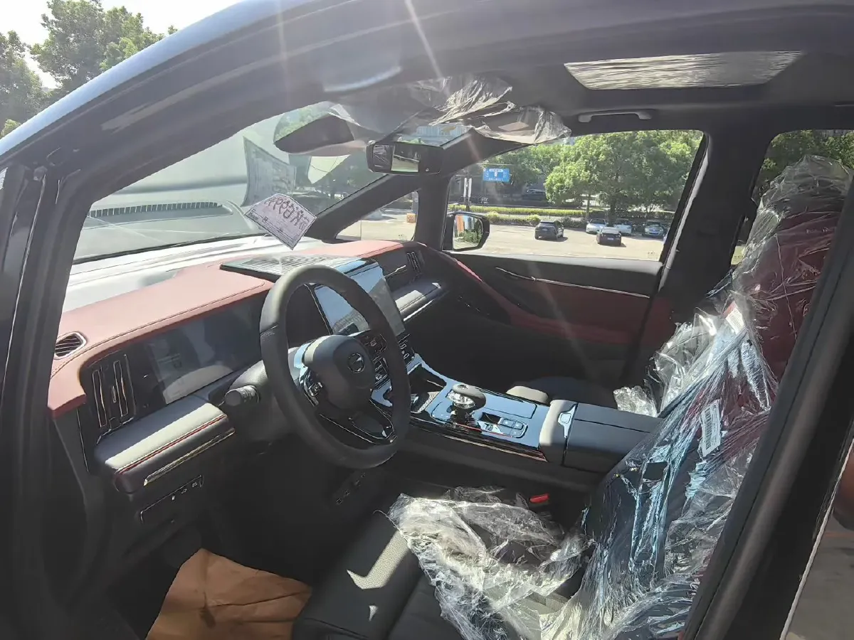 2025 GAC Trumpchi M8 2.0T 190HP L4 2DHT Hybrid,autocango,china used car exporter,china ev exporter,chinese used car exporter,chinese used ev exporter