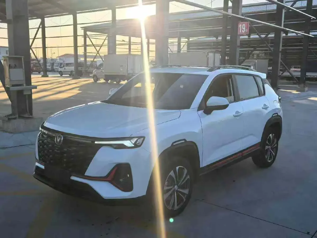 2023 ChangAn CS35 Plus 1.4T 160HP L4 7DCT,autocango,china used car exporter,china ev exporter,chinese used car exporter,chinese used ev exporter
