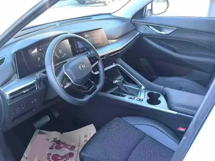 2023 ChangAn CS35 Plus 1.4T 160HP L4 7DCT,autocango,china used car exporter,china ev exporter,chinese used car exporter,chinese used ev exporter