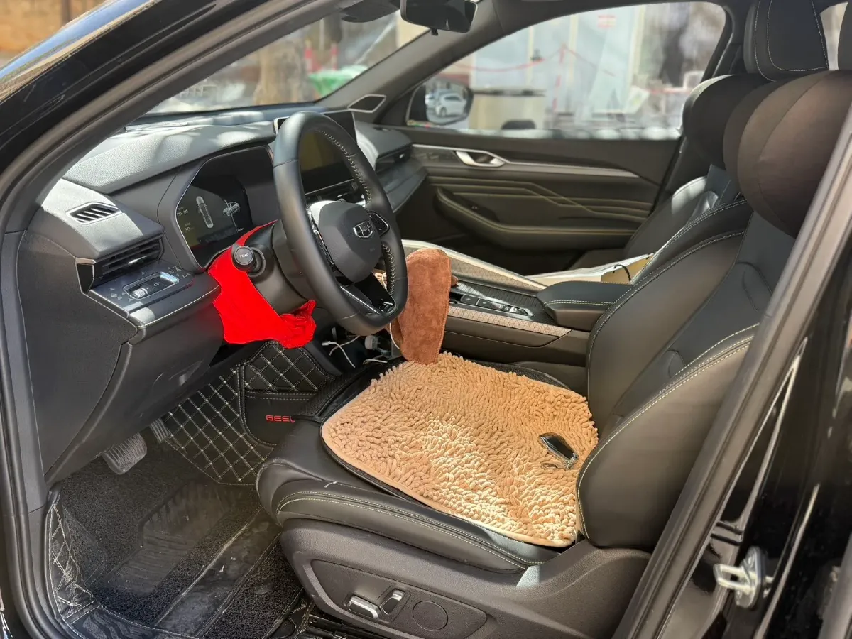 2023 Geely Preface 1.5T 181HP L4 7DCT,autocango,china used car exporter,china ev exporter,chinese used car exporter,chinese used ev exporter