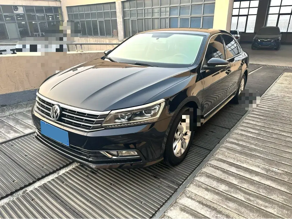 2015 Volkswagen Passat 1.8T 160HP L4 6AT