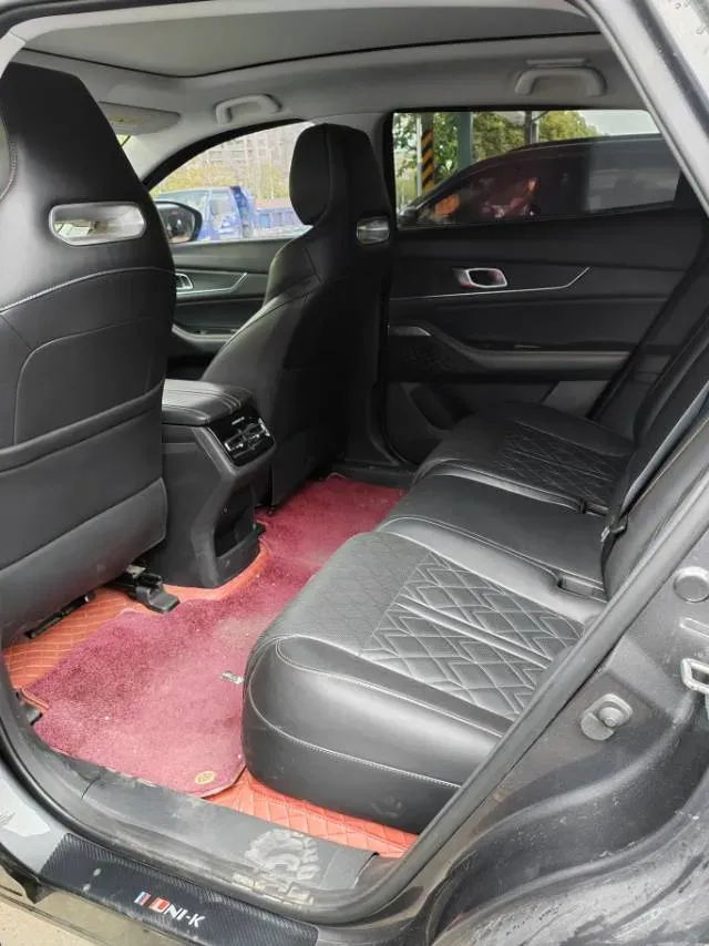 2021 ChangAn UNI-K 2.0T 233HP L4 8AT,autocango,china used car exporter,china ev exporter,chinese used car exporter,chinese used ev exporter