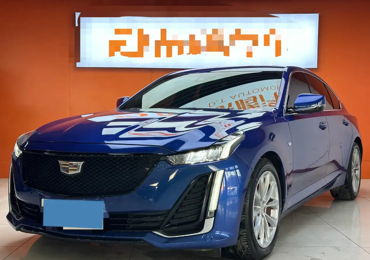 2022 Cadillac CT5 2.0T 237HP L4 10AT