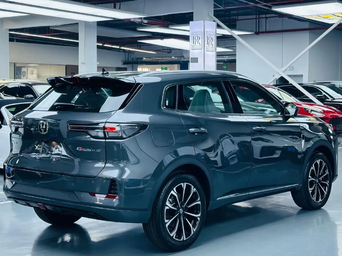 2025 ChangAn CS55PLUS PHEV 1.5L 98HP L4 E-CVT PHEV,autocango,china used car exporter,china ev exporter,chinese used car exporter,chinese used ev exporter