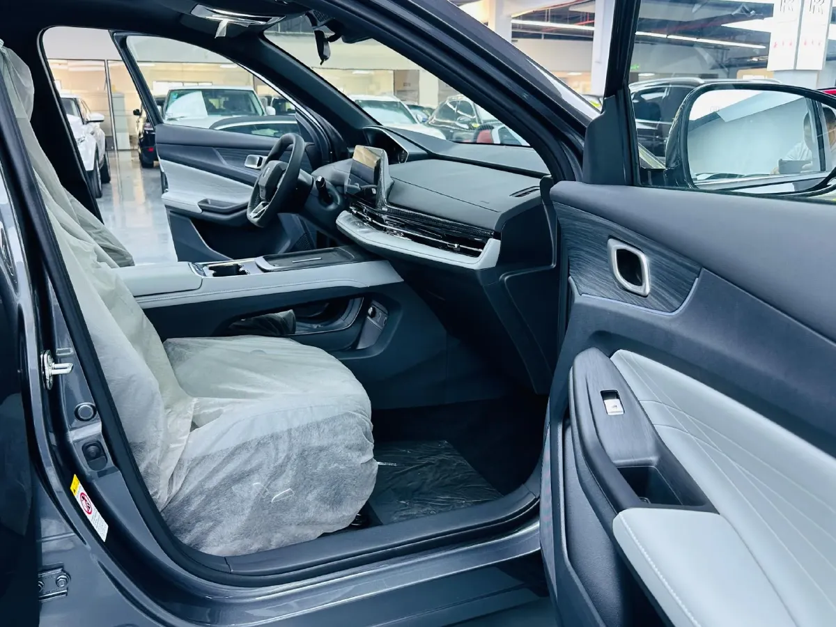 2025 ChangAn CS55PLUS PHEV 1.5L 98HP L4 E-CVT PHEV,autocango,china used car exporter,china ev exporter,chinese used car exporter,chinese used ev exporter