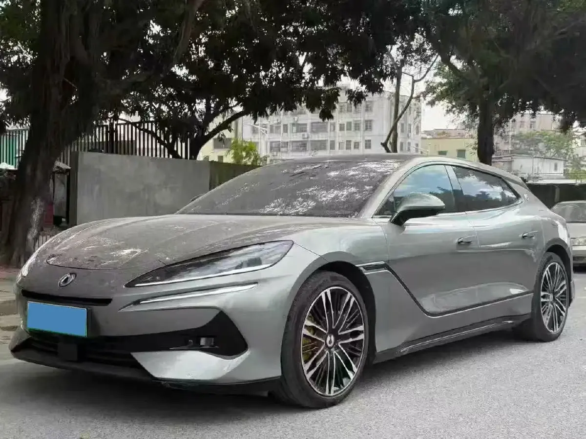 2024 Denza DenzaZ9GT 2.0T 207HP L4 E-CVT PHEV 38.5KWH