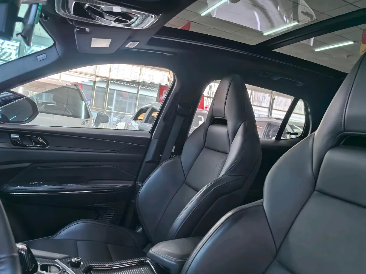 2022 LYNK&CO 01 EM-P 1.5T 180HP L3 7DCT PHEV 17.7KWH,autocango,china used car exporter,china ev exporter,chinese used car exporter,chinese used ev exporter