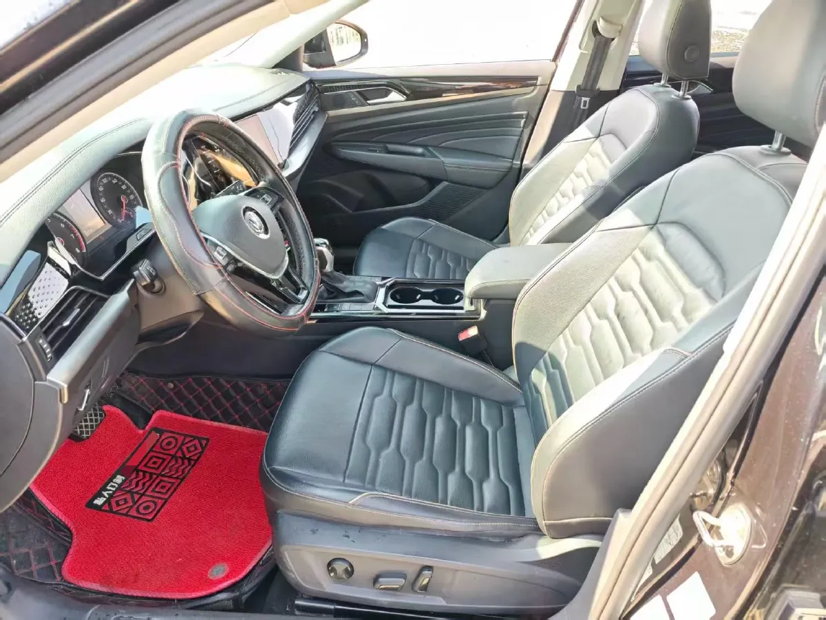 2020 Volkswagen Passat 2.0T 186HP L4 7DCT,autocango,china used car exporter,china ev exporter,chinese used car exporter,chinese used ev exporter