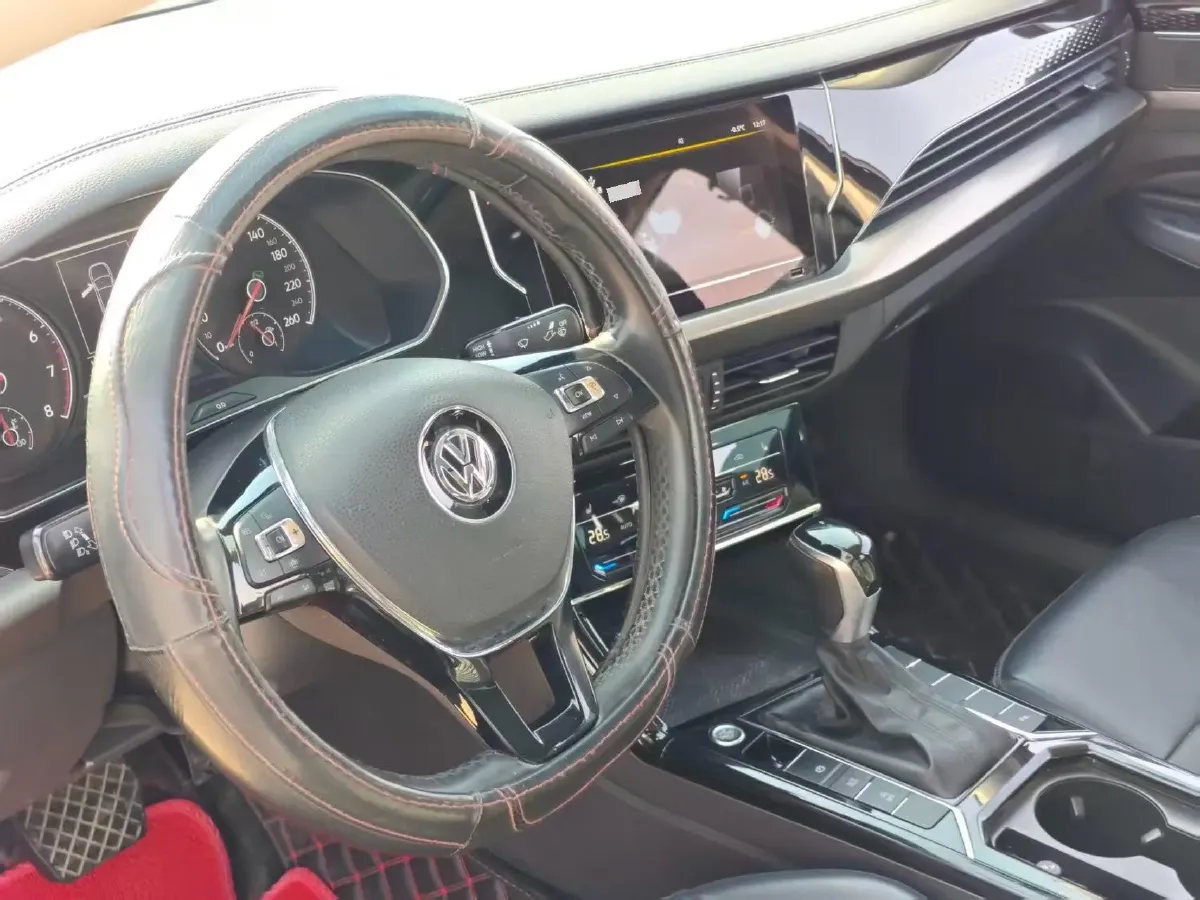 2020 Volkswagen Passat 2.0T 186HP L4 7DCT,autocango,china used car exporter,china ev exporter,chinese used car exporter,chinese used ev exporter