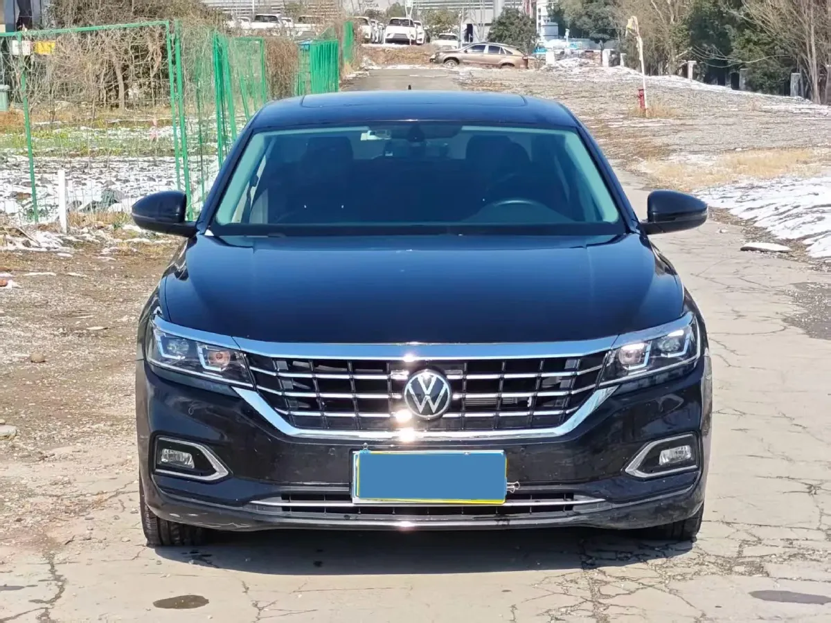 2020 Volkswagen Passat 2.0T 186HP L4 7DCT,autocango,china used car exporter,china ev exporter,chinese used car exporter,chinese used ev exporter