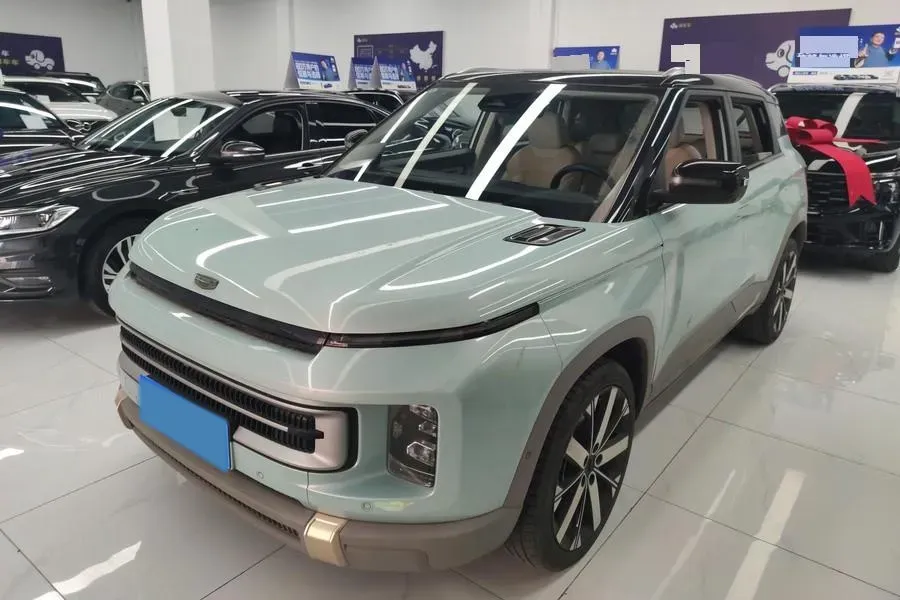 2023 Geely ICON 1.5T 181HP L4 7DCT,autocango,china used car exporter,china ev exporter,chinese used car exporter,chinese used ev exporter