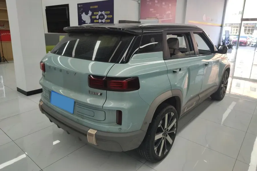 2023 Geely ICON 1.5T 181HP L4 7DCT,autocango,china used car exporter,china ev exporter,chinese used car exporter,chinese used ev exporter