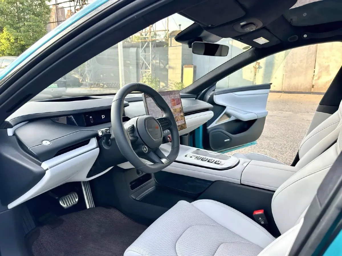 2024 MI SU7 BEV 101KWH,autocango,china used car exporter,china ev exporter,chinese used car exporter,chinese used ev exporter