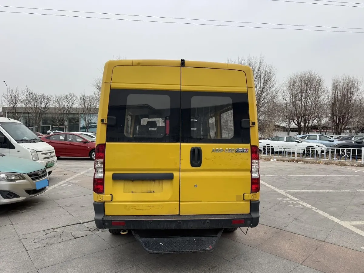 2018 DongFeng DFAC YuFeng 2.5T 136HP L4 6MT,autocango,china used car exporter,china ev exporter,chinese used car exporter,chinese used ev exporter