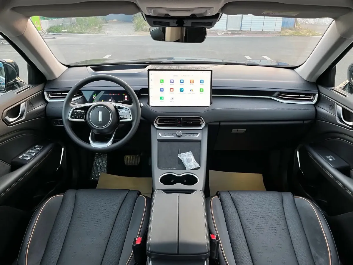 2022 WEY Latte 1.5T 156HP L4 2DHT PHEV 34KWH,autocango,china used car exporter,china ev exporter,chinese used car exporter,chinese used ev exporter