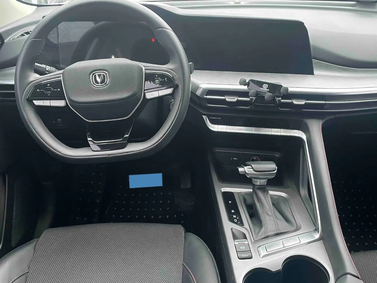 2023 ChangAn CS35 Plus 1.4T 160HP L4 7DCT,autocango,china used car exporter,china ev exporter,chinese used car exporter,chinese used ev exporter