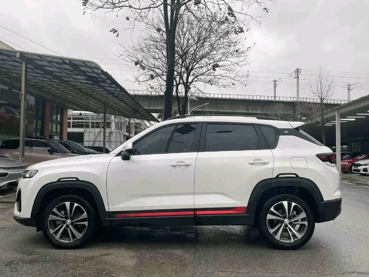2023 ChangAn CS35 Plus 1.4T 160HP L4 7DCT,autocango,china used car exporter,china ev exporter,chinese used car exporter,chinese used ev exporter