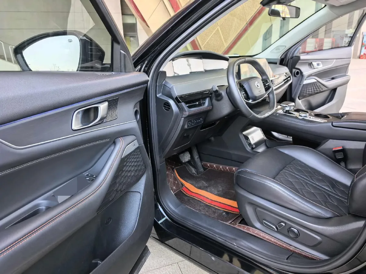 2022 Bestune T99 2.0T 224HP L4 6AT,autocango,china used car exporter,china ev exporter,chinese used car exporter,chinese used ev exporter