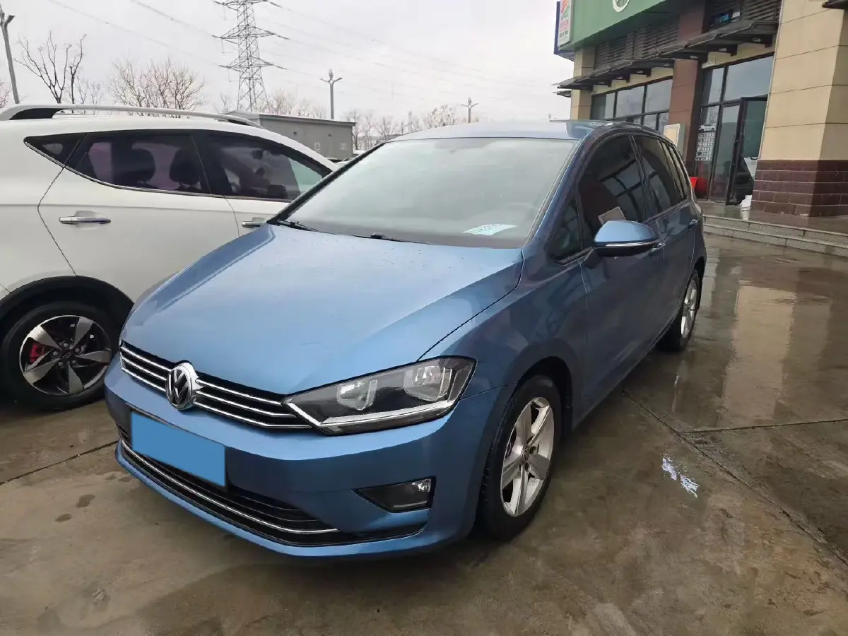 2016 Volkswagen Golf Sportsvan 1.6L 110HP L4 6AT