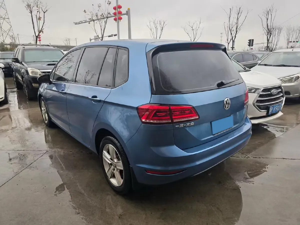 2016 Volkswagen Golf Sportsvan 1.6L 110HP L4 6AT,autocango,china used car exporter,china ev exporter,chinese used car exporter,chinese used ev exporter