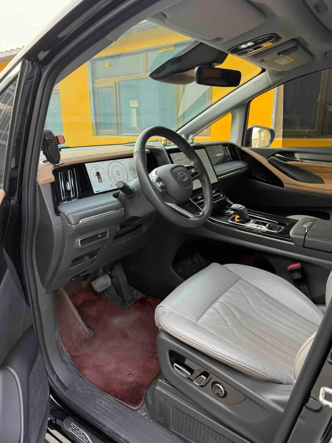 2024 GAC Trumpchi M8 2.0T 252HP L4 8AT,autocango,china used car exporter,china ev exporter,chinese used car exporter,chinese used ev exporter