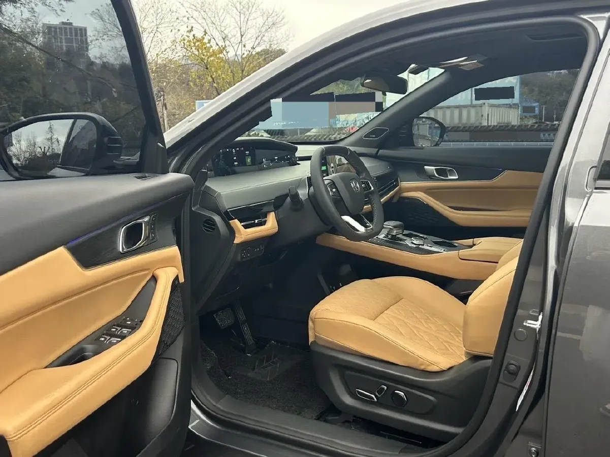 2021 ChangAn UNI-K 2.0T 233HP L4 8AT,autocango,china used car exporter,china ev exporter,chinese used car exporter,chinese used ev exporter