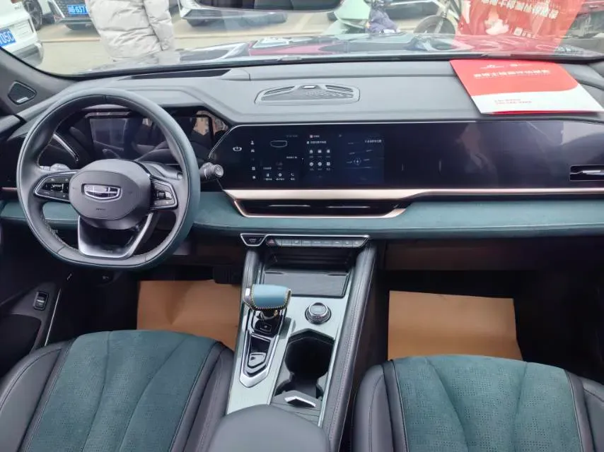 2021 Geely Monjaro 2.0T 218HP L4 7DCT,autocango,china used car exporter,china ev exporter,chinese used car exporter,chinese used ev exporter