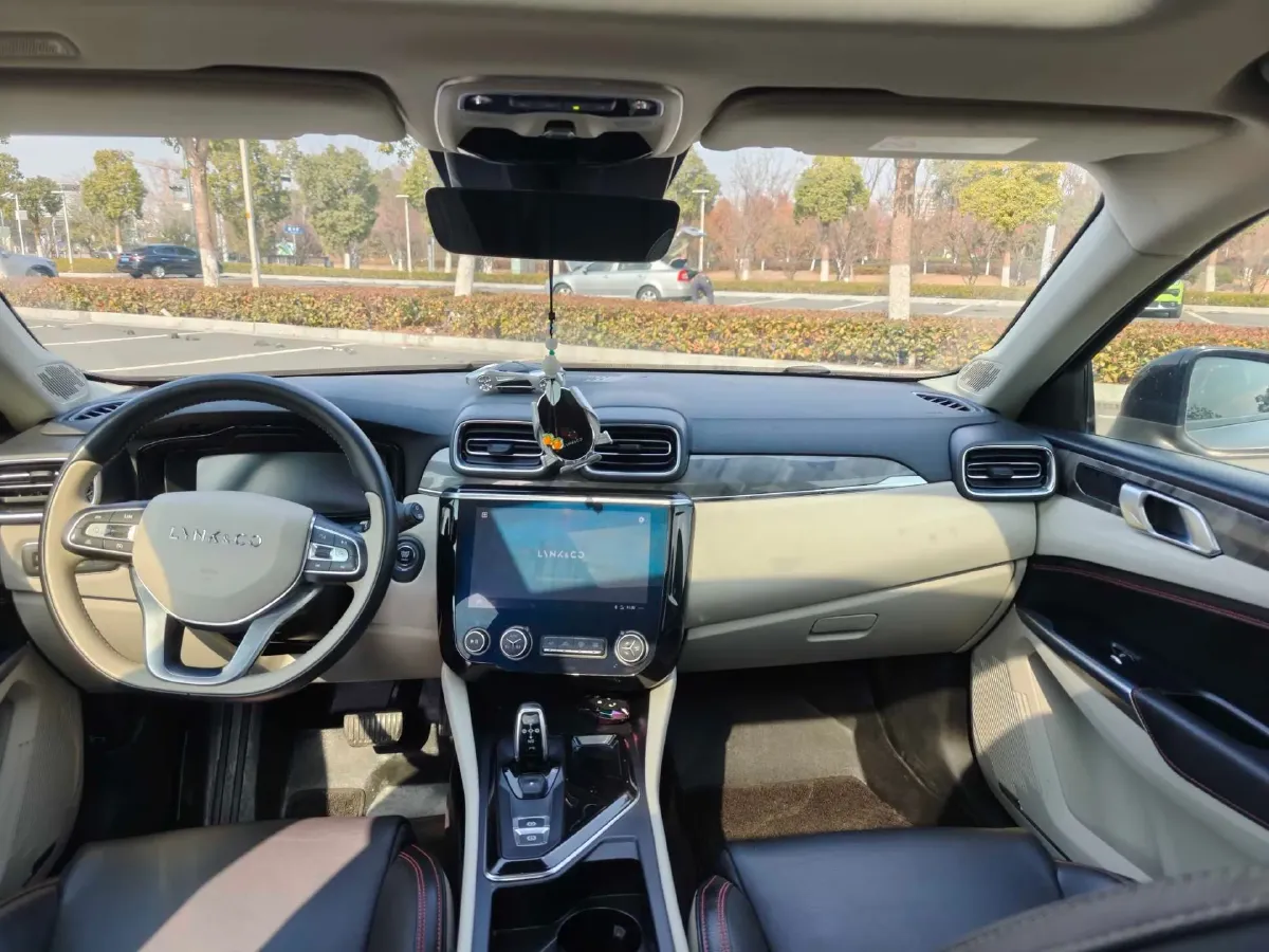 2018 Toyota C-HR 2.0L 171HP L4 CVT,autocango,china used car exporter,china ev exporter,chinese used car exporter,chinese used ev exporter