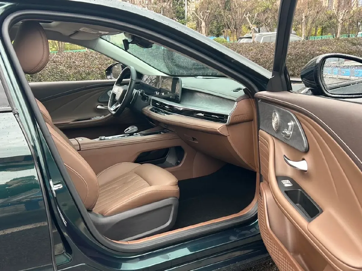 2023 Chery Arrizo 8 2.0T 254HP L4 7DCT,autocango,china used car exporter,china ev exporter,chinese used car exporter,chinese used ev exporter