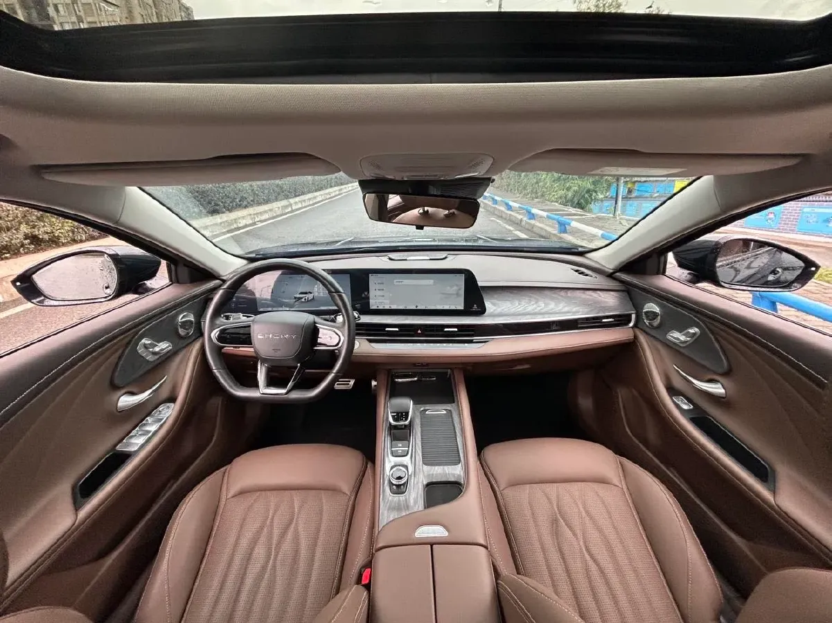 2023 Chery Arrizo 8 2.0T 254HP L4 7DCT,autocango,china used car exporter,china ev exporter,chinese used car exporter,chinese used ev exporter