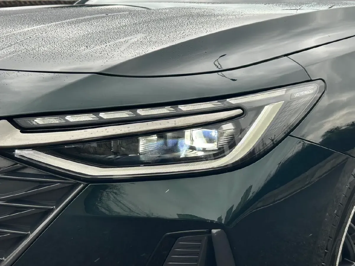 2023 Chery Arrizo 8 2.0T 254HP L4 7DCT,autocango,china used car exporter,china ev exporter,chinese used car exporter,chinese used ev exporter