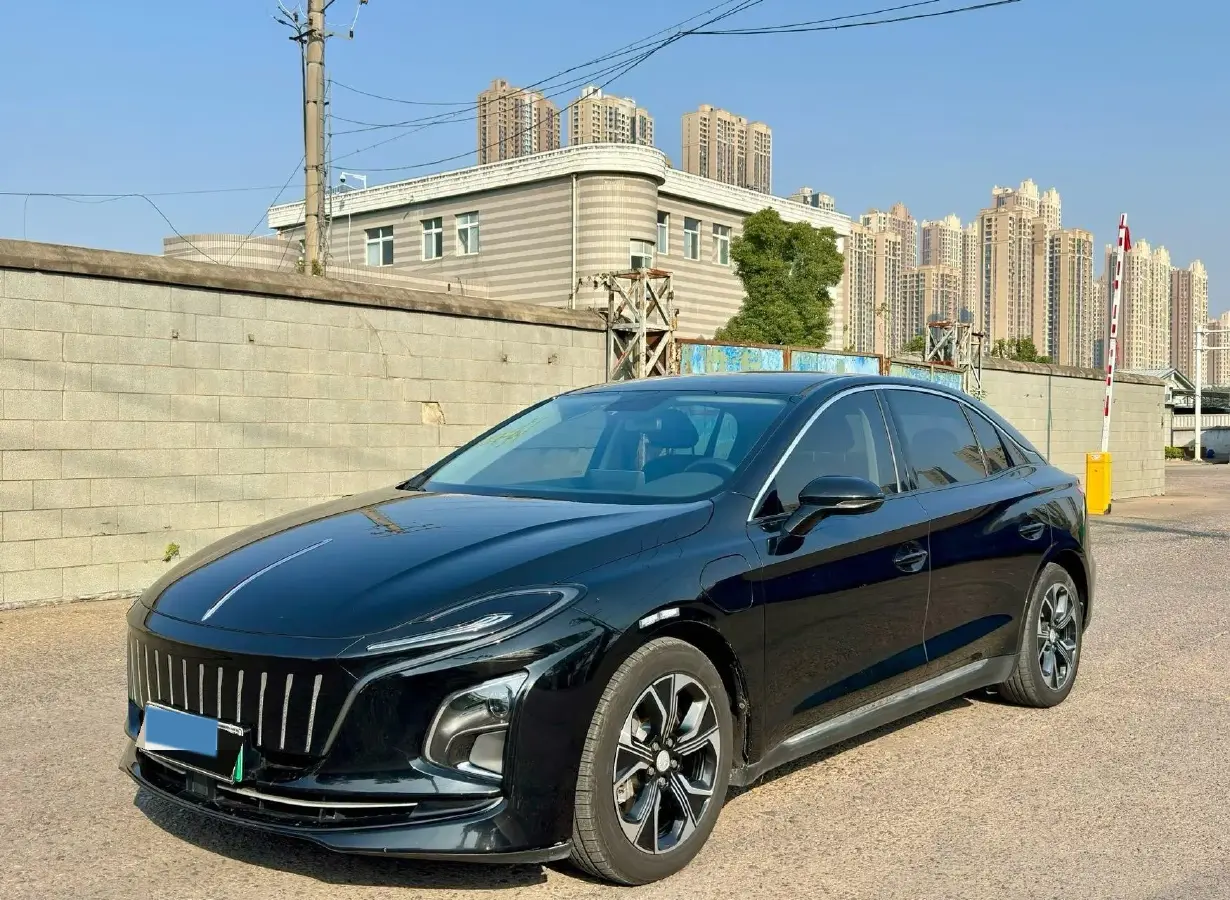 2022 HongQi E-QM5 BEV 54KWH
