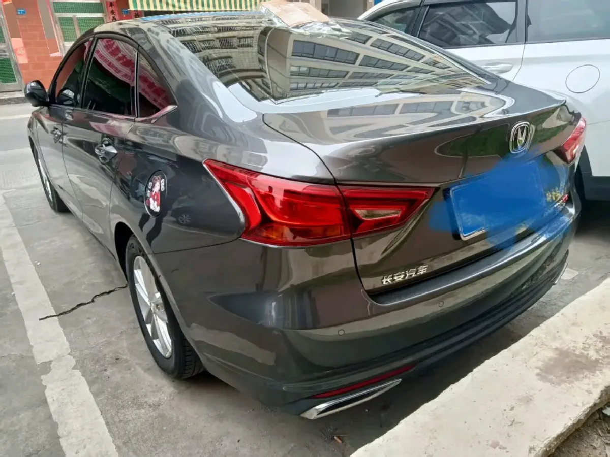 2022 ChangAn Raeton CC 1.5T 188HP L4 7DCT,autocango,china used car exporter,china ev exporter,chinese used car exporter,chinese used ev exporter