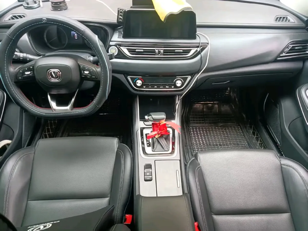 2022 ChangAn Raeton CC 1.5T 188HP L4 7DCT,autocango,china used car exporter,china ev exporter,chinese used car exporter,chinese used ev exporter