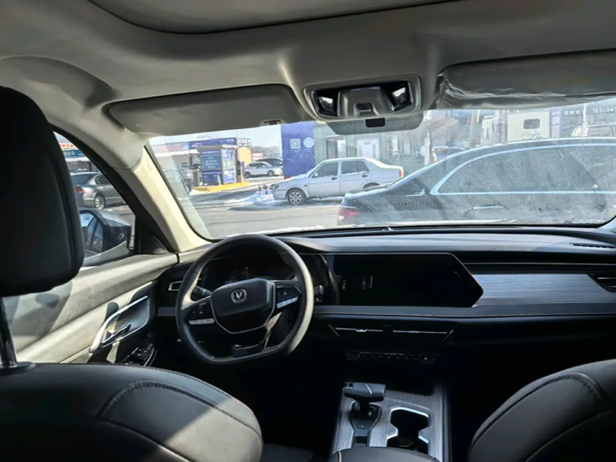 2024 ChangAn X7 PLUS 1.5T 188HP L4 7DCT,autocango,china used car exporter,china ev exporter,chinese used car exporter,chinese used ev exporter