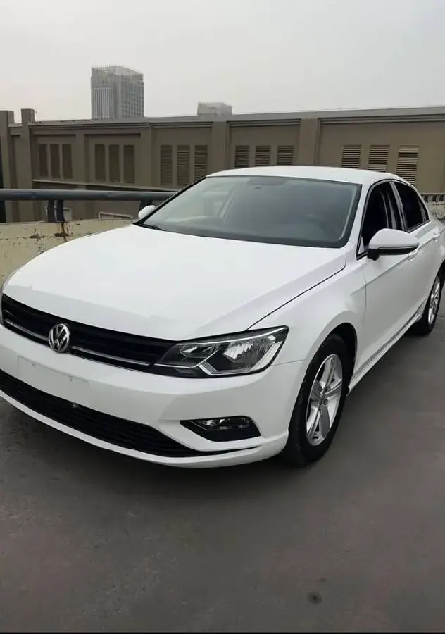 2017 Volkswagen Lamando 1.4T 131HP L4 7DCT