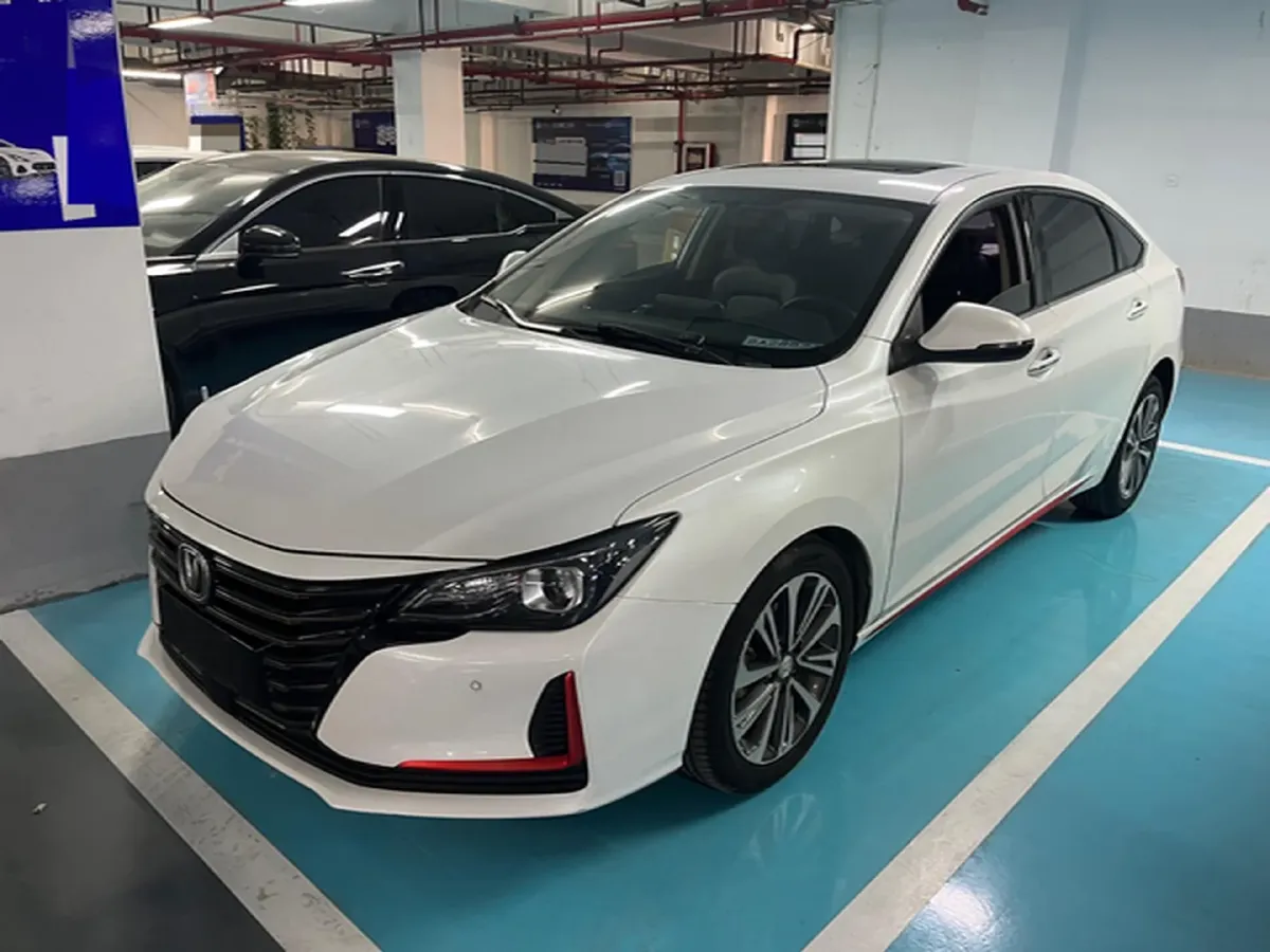 2021 ChangAn Raeton CC 1.5T 180HP L4 7DCT,autocango,china used car exporter,china ev exporter,chinese used car exporter,chinese used ev exporter