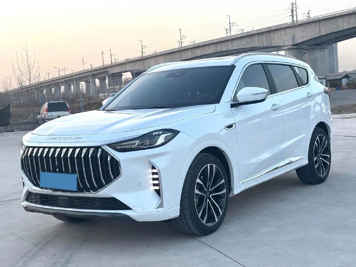 2023 Jetour X70 Plus 1.6T 197HP L4 7DCT