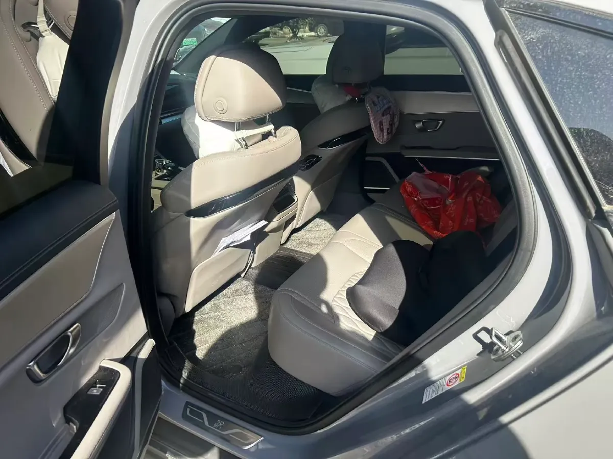 2025 BYD Han 1.5T 156HP L4 E-CVT PHEV,autocango,china used car exporter,china ev exporter,chinese used car exporter,chinese used ev exporter