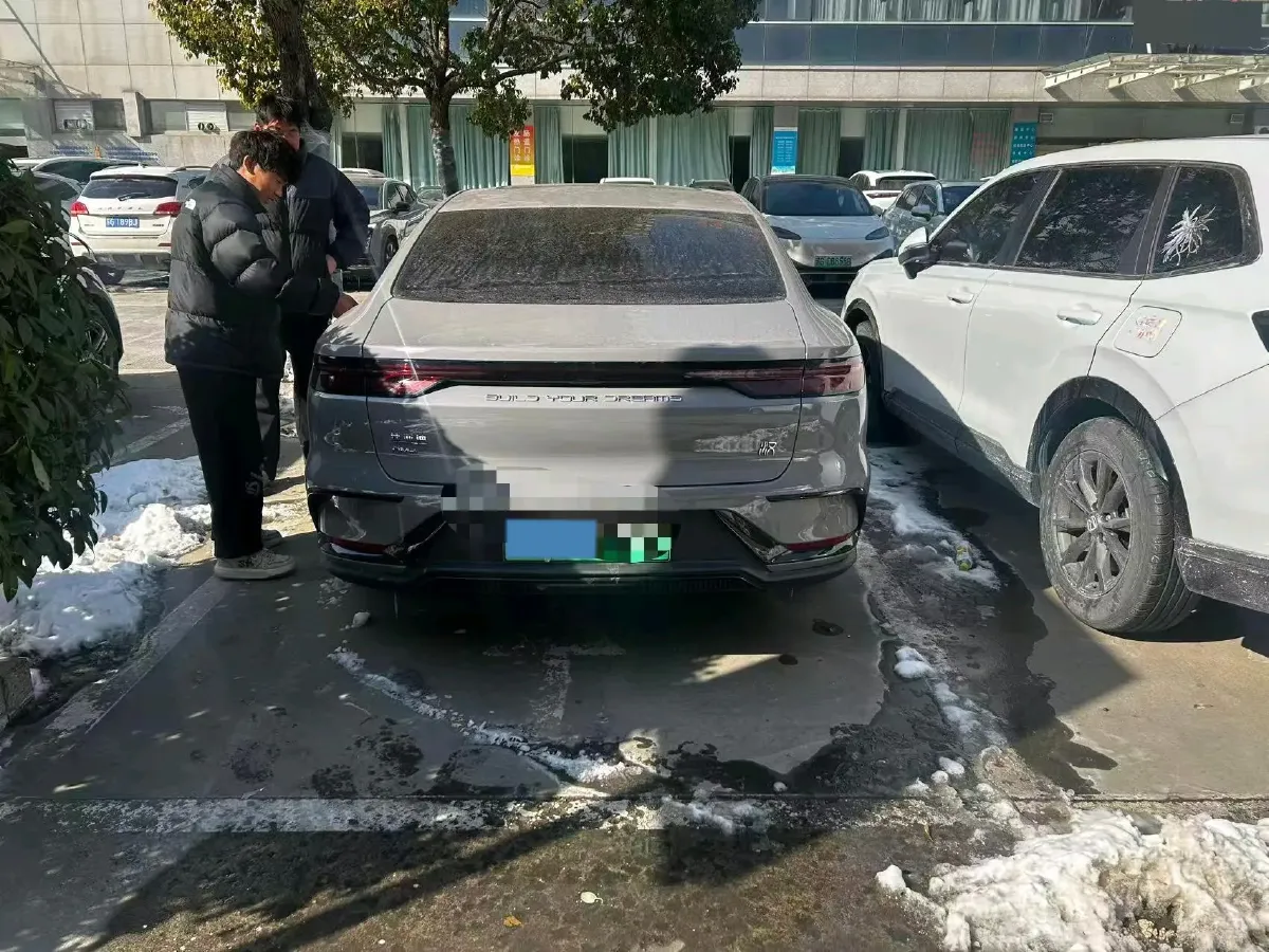 2025 BYD Han 1.5T 156HP L4 E-CVT PHEV,autocango,china used car exporter,china ev exporter,chinese used car exporter,chinese used ev exporter