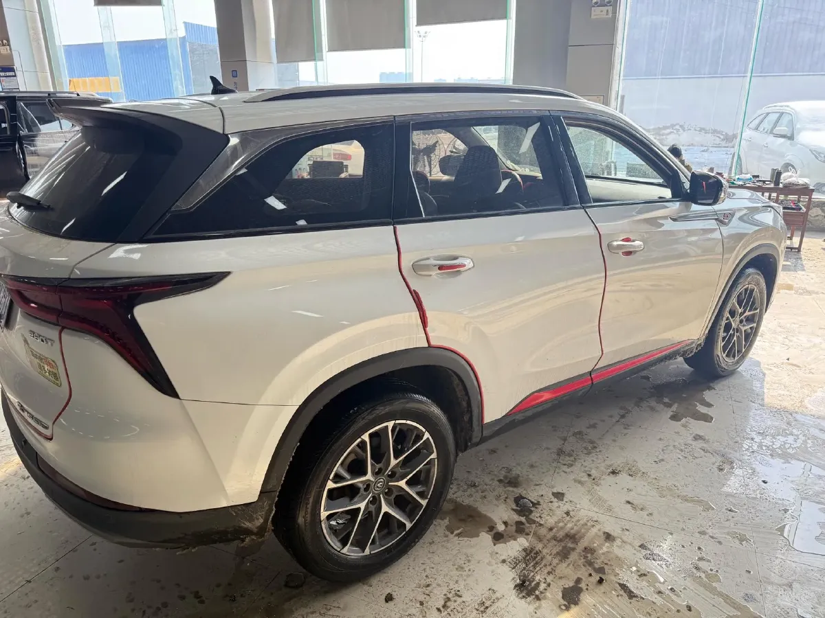 2022 ChangAn CS75 Plus 1.5T 178HP L4 6AT,autocango,china used car exporter,china ev exporter,chinese used car exporter,chinese used ev exporter