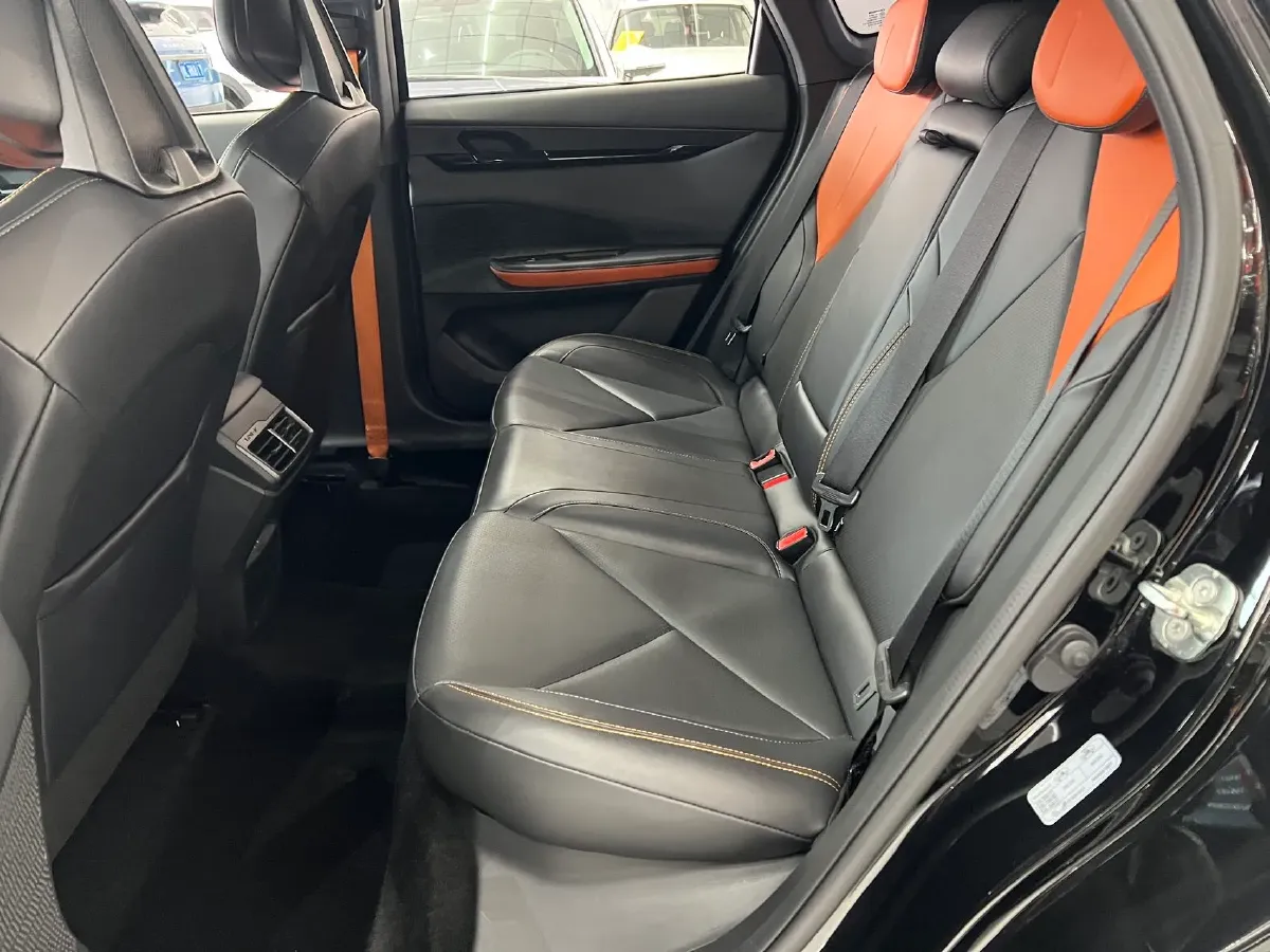 2023 ChangAn UNI-V 1.5T 188HP L4 7DCT,autocango,china used car exporter,china ev exporter,chinese used car exporter,chinese used ev exporter