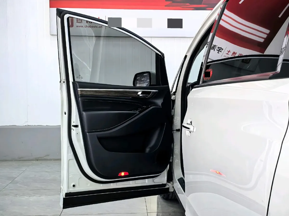 2021 GAC Trumpchi M8 2.0T 252HP L4 8AT,autocango,china used car exporter,china ev exporter,chinese used car exporter,chinese used ev exporter