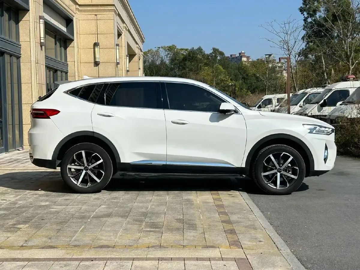 2020 Haval F7 1.5T 169HP L4 7DCT,autocango,china used car exporter,china ev exporter,chinese used car exporter,chinese used ev exporter