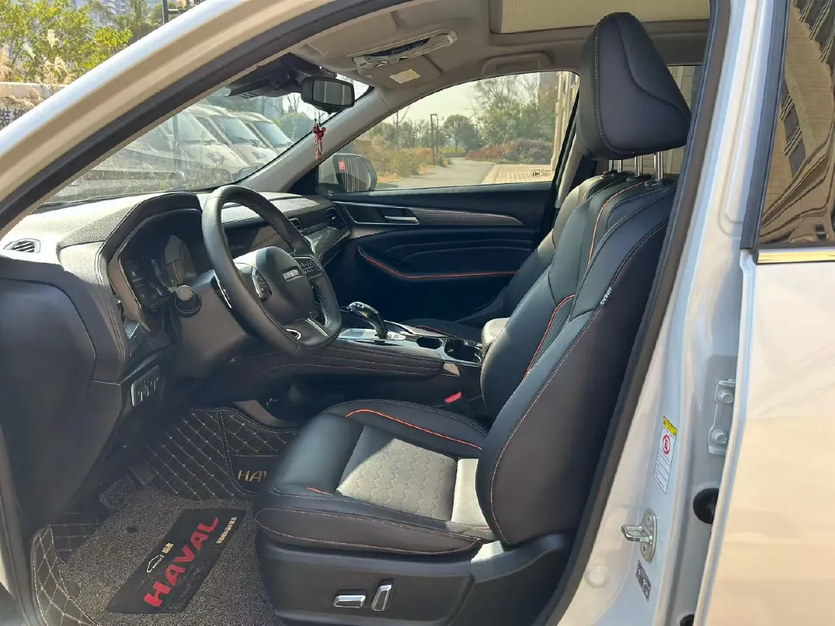 2020 Haval F7 1.5T 169HP L4 7DCT,autocango,china used car exporter,china ev exporter,chinese used car exporter,chinese used ev exporter