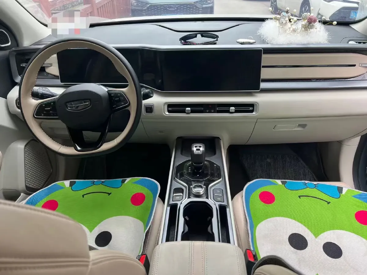 2023 Geely ICON 1.5T 181HP L4 7DCT,autocango,china used car exporter,china ev exporter,chinese used car exporter,chinese used ev exporter