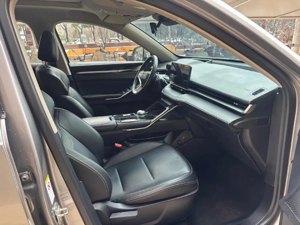 2021 Haval H6 1.5T 169HP L4 7DCT,autocango,china used car exporter,china ev exporter,chinese used car exporter,chinese used ev exporter