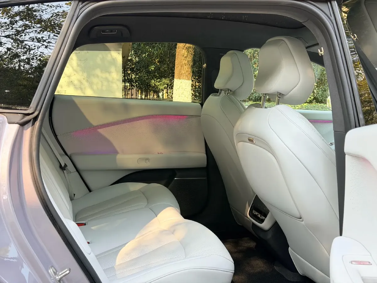 2024 Xpeng P7+ BEV 60.7KWH,autocango,china used car exporter,china ev exporter,chinese used car exporter,chinese used ev exporter